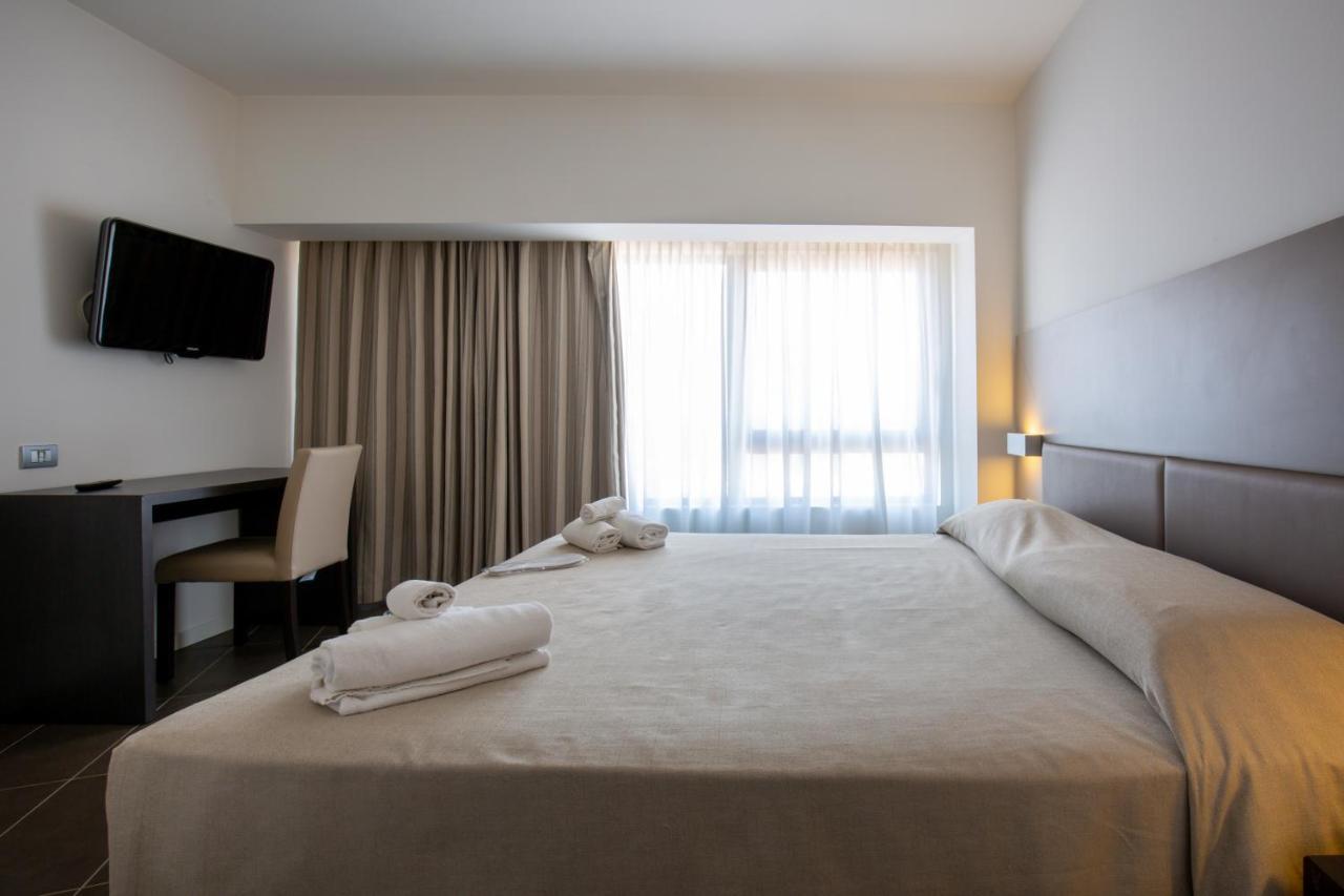 Hotel Poseidon Торре-дель-Греко Экстерьер фото