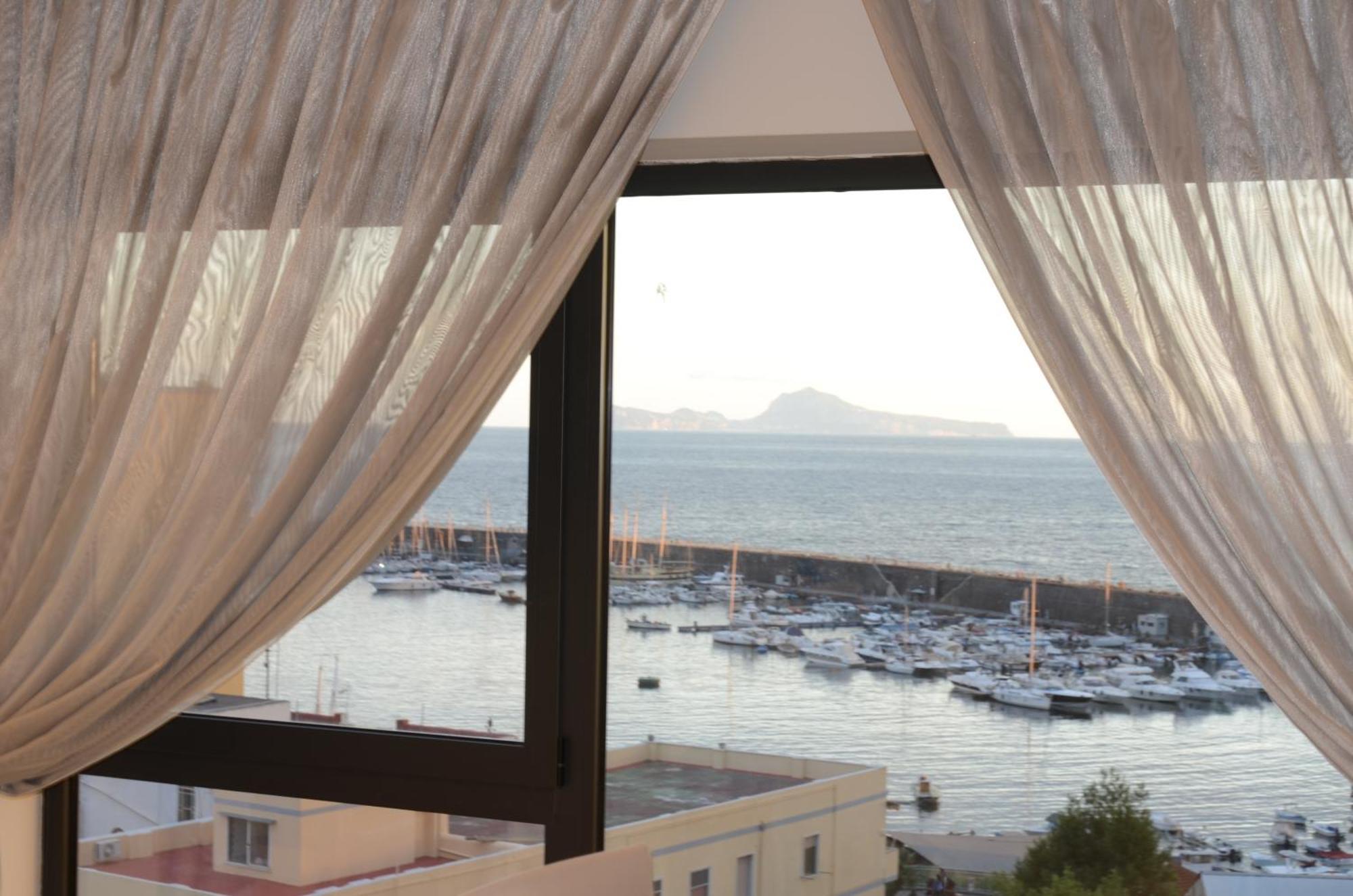 Hotel Poseidon Торре-дель-Греко Экстерьер фото
