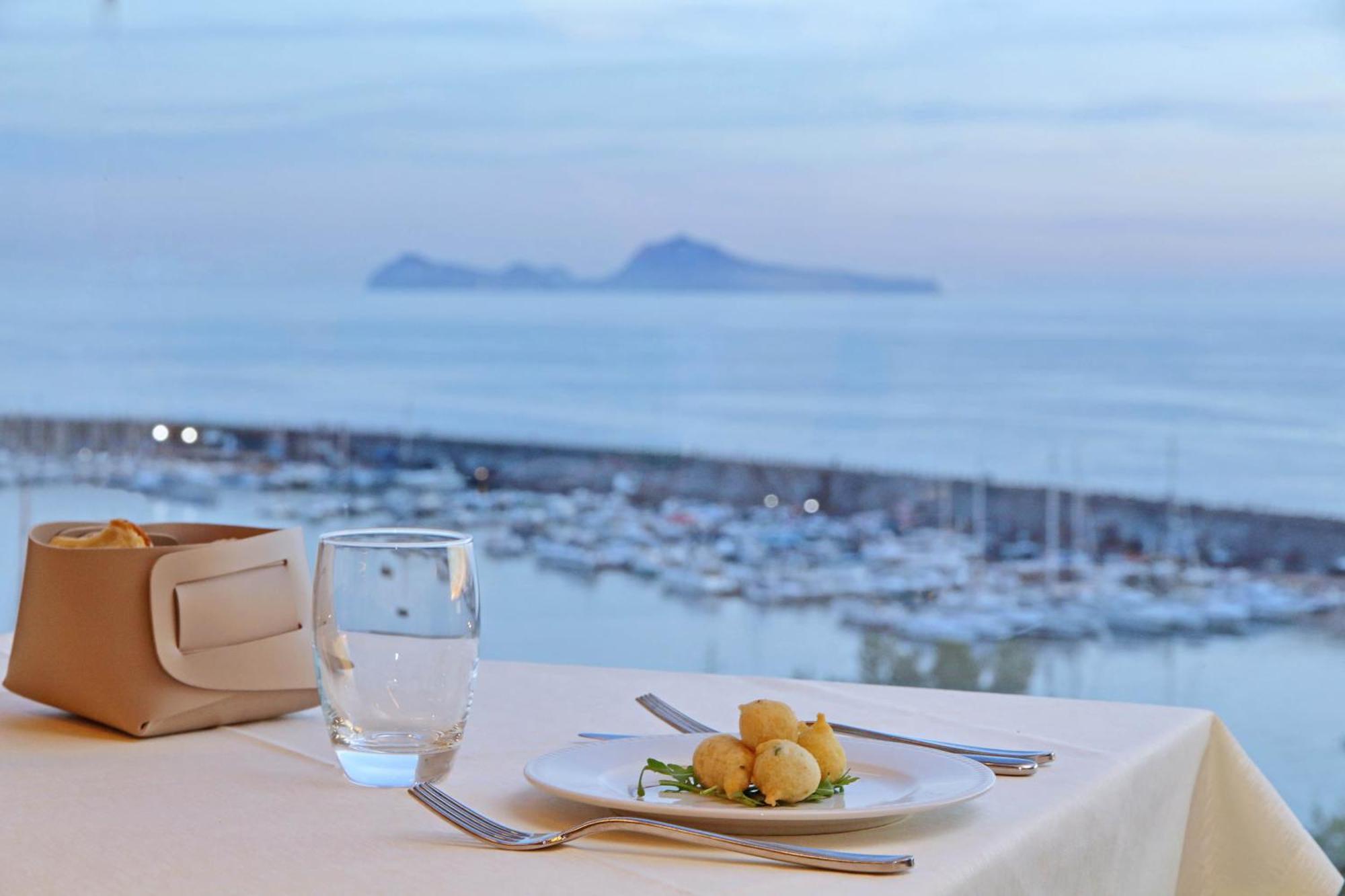 Hotel Poseidon Торре-дель-Греко Экстерьер фото